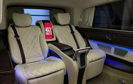 Mercedes-Benz V-Класс, 2021 год, 6 490 000 рублей, 9 фотография