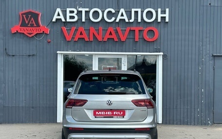 Volkswagen Tiguan II, 2019 год, 3 250 000 рублей, 7 фотография