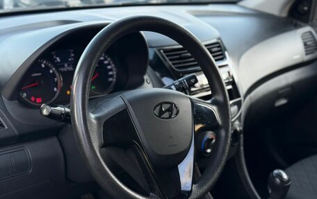 Hyundai Solaris II рестайлинг, 2012 год, 599 000 рублей, 14 фотография