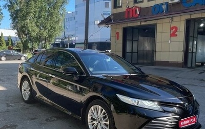 Toyota Camry, 2019 год, 3 190 000 рублей, 1 фотография