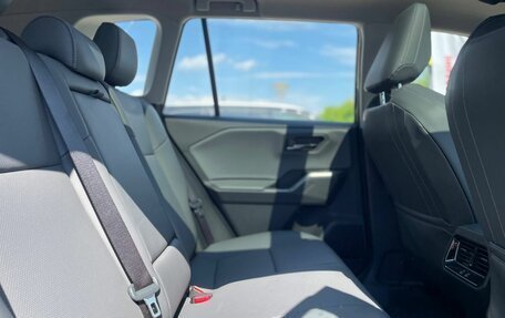 Toyota RAV4, 2026 год, 3 895 000 рублей, 21 фотография