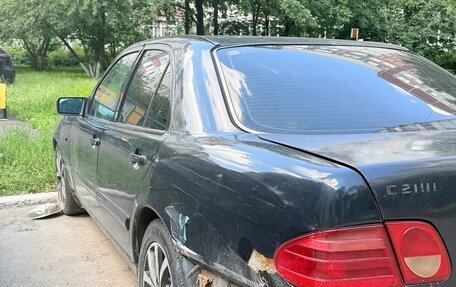 Mercedes-Benz E-Класс, 1996 год, 150 000 рублей, 2 фотография