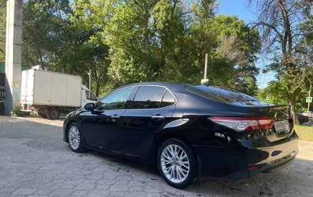 Toyota Camry, 2019 год, 3 190 000 рублей, 7 фотография