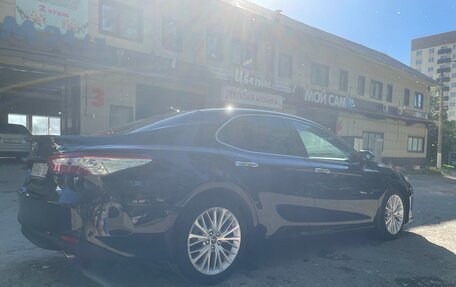 Toyota Camry, 2019 год, 3 190 000 рублей, 12 фотография