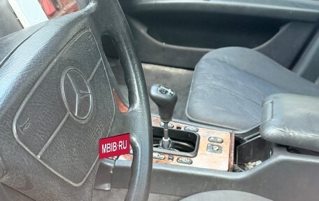 Mercedes-Benz E-Класс, 1996 год, 150 000 рублей, 4 фотография