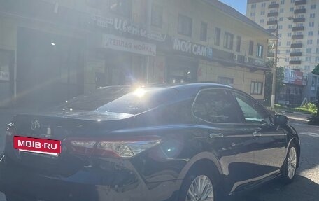 Toyota Camry, 2019 год, 3 190 000 рублей, 5 фотография