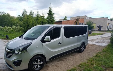 Opel Vivaro B, 2017 год, 2 195 000 рублей, 4 фотография