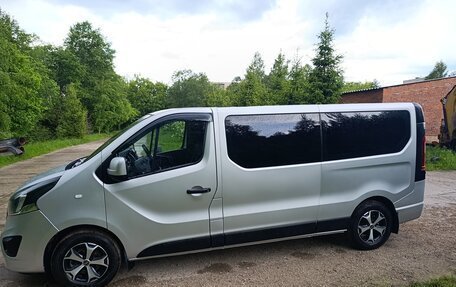 Opel Vivaro B, 2017 год, 2 195 000 рублей, 5 фотография