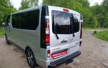 Opel Vivaro B, 2017 год, 2 195 000 рублей, 6 фотография