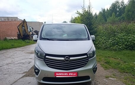 Opel Vivaro B, 2017 год, 2 195 000 рублей, 3 фотография