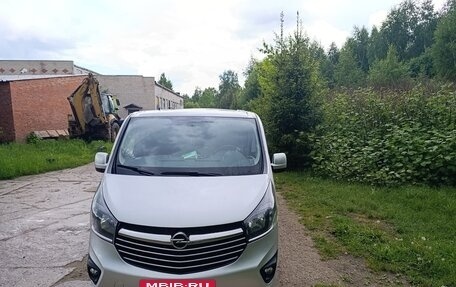Opel Vivaro B, 2017 год, 2 195 000 рублей, 19 фотография