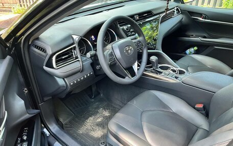 Toyota Camry, 2019 год, 2 950 000 рублей, 8 фотография