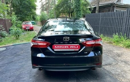 Toyota Camry, 2019 год, 2 950 000 рублей, 3 фотография