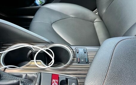 Toyota Camry, 2019 год, 2 950 000 рублей, 13 фотография