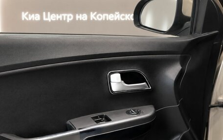 KIA Rio III рестайлинг, 2015 год, 945 000 рублей, 7 фотография