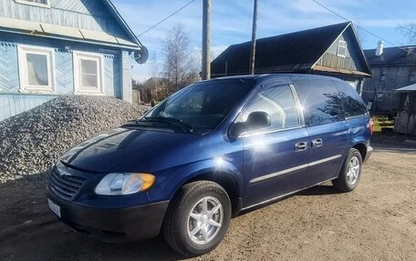 Chrysler Voyager IV, 2001 год, 220 000 рублей, 1 фотография