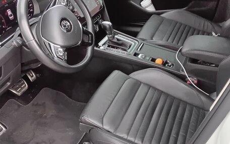 Volkswagen Passat B8 рестайлинг, 2019 год, 2 200 000 рублей, 8 фотография