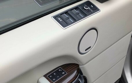Land Rover Range Rover IV рестайлинг, 2015 год, 3 797 000 рублей, 9 фотография