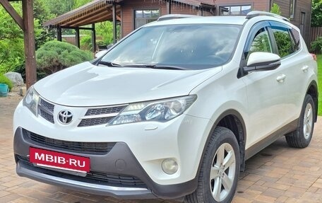 Toyota RAV4, 2013 год, 1 650 000 рублей, 10 фотография