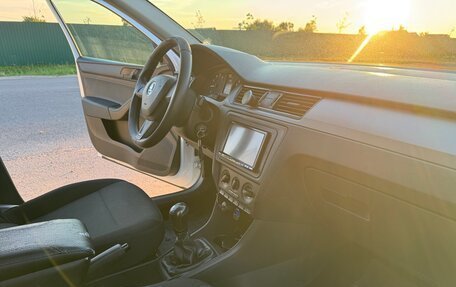 Skoda Rapid I, 2015 год, 780 000 рублей, 24 фотография