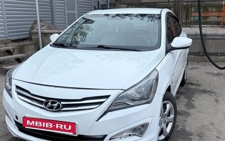 Hyundai Solaris II рестайлинг, 2014 год, 420 000 рублей, 4 фотография