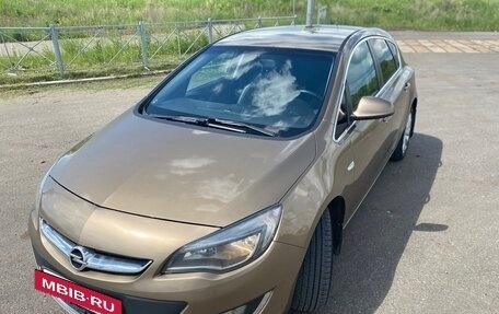 Opel Astra J, 2012 год, 680 000 рублей, 13 фотография
