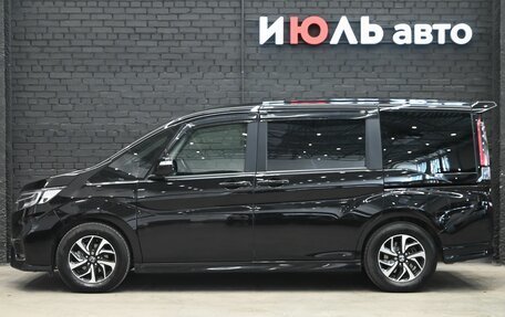 Honda Stepwgn IV, 2018 год, 2 150 000 рублей, 7 фотография