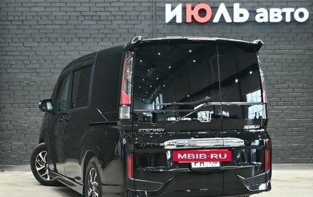 Honda Stepwgn IV, 2018 год, 2 150 000 рублей, 3 фотография