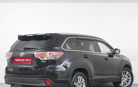 Toyota Highlander III, 2013 год, 2 599 000 рублей, 7 фотография