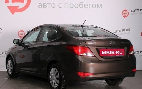 Hyundai Solaris II рестайлинг, 2015 год, 1 000 000 рублей, 2 фотография