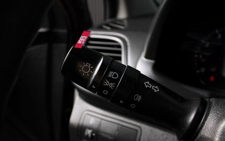 Hyundai Solaris II рестайлинг, 2015 год, 1 000 000 рублей, 13 фотография