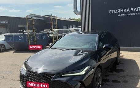 Toyota Avalon, 2023 год, 4 080 000 рублей, 1 фотография