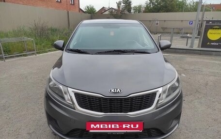 KIA Rio III рестайлинг, 2015 год, 950 000 рублей, 2 фотография