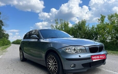 BMW 1 серия, 2005 год, 650 000 рублей, 5 фотография