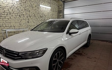 Volkswagen Passat B8 рестайлинг, 2020 год, 2 100 000 рублей, 2 фотография