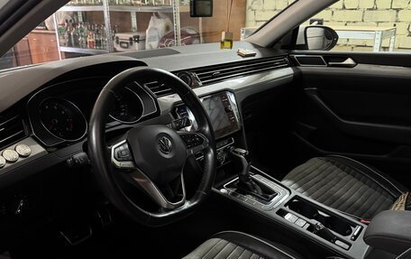 Volkswagen Passat B8 рестайлинг, 2020 год, 2 100 000 рублей, 15 фотография