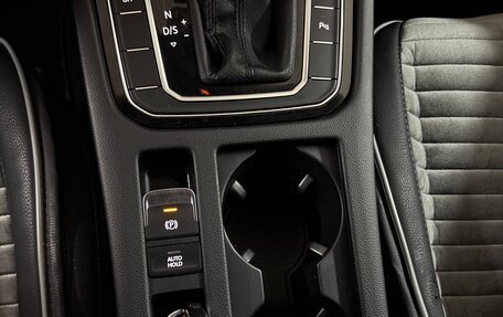 Volkswagen Passat B8 рестайлинг, 2020 год, 2 100 000 рублей, 13 фотография