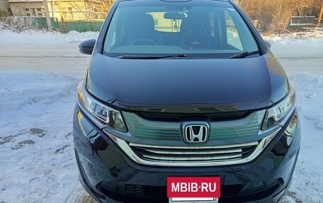 Honda Freed II, 2018 год, 1 800 000 рублей, 2 фотография