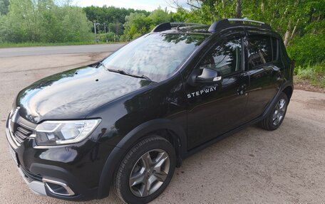 Renault Sandero II рестайлинг, 2019 год, 1 290 000 рублей, 4 фотография