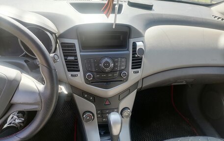 Chevrolet Cruze II, 2009 год, 350 000 рублей, 19 фотография