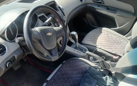 Chevrolet Cruze II, 2009 год, 350 000 рублей, 39 фотография