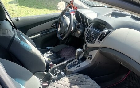 Chevrolet Cruze II, 2009 год, 350 000 рублей, 38 фотография