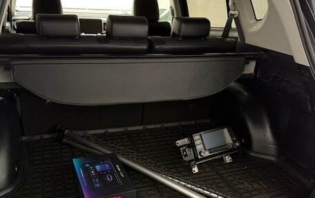 Toyota RAV4, 2016 год, 2 445 000 рублей, 13 фотография