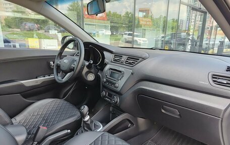KIA Rio III рестайлинг, 2014 год, 949 800 рублей, 13 фотография
