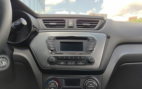 KIA Rio III рестайлинг, 2014 год, 949 800 рублей, 18 фотография