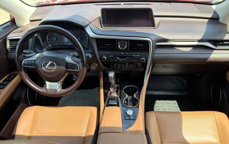 Lexus RX IV рестайлинг, 2019 год, 4 570 000 рублей, 15 фотография