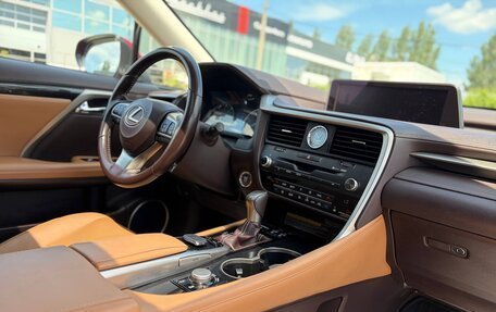 Lexus RX IV рестайлинг, 2019 год, 4 570 000 рублей, 14 фотография