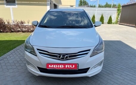 Hyundai Solaris II рестайлинг, 2016 год, 800 000 рублей, 1 фотография
