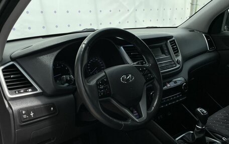 Hyundai Tucson III, 2017 год, 2 000 000 рублей, 15 фотография