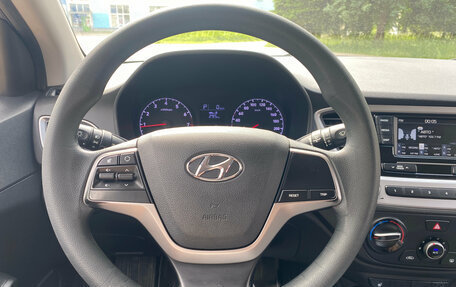 Hyundai Solaris II рестайлинг, 2017 год, 1 150 000 рублей, 11 фотография
